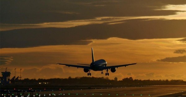 Uçak seferleri iptal mi oldu? Uçuşlar iptal mi? 